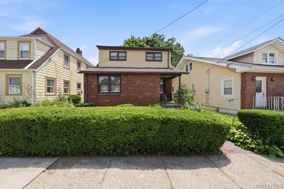 24 Cooper Street, Yonkers, NY, 2 Bedrooms Bedrooms, 7 Rooms Rooms,1 BathroomBathrooms,Residential,For Rent,Cooper,0,1020662 24 Cooper Street, Yonkers, NY, 2 Bedrooms Bedrooms, 7 Rooms Rooms,1 BathroomBathrooms,Residential,For Rent,Cooper,0,1020662