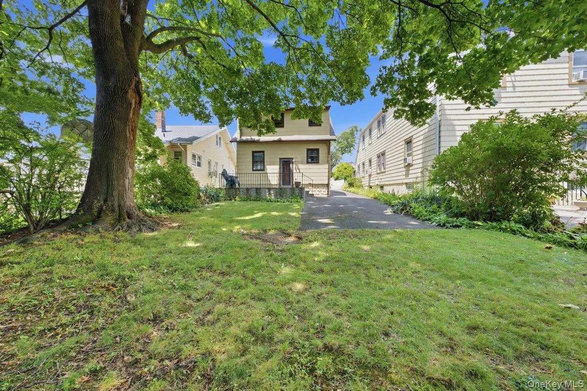 24 Cooper Street, Yonkers, NY, 2 Bedrooms Bedrooms, 7 Rooms Rooms,1 BathroomBathrooms,Residential,For Rent,Cooper,0,1020662 24 Cooper Street, Yonkers, NY, 2 Bedrooms Bedrooms, 7 Rooms Rooms,1 BathroomBathrooms,Residential,For Rent,Cooper,0,1020662