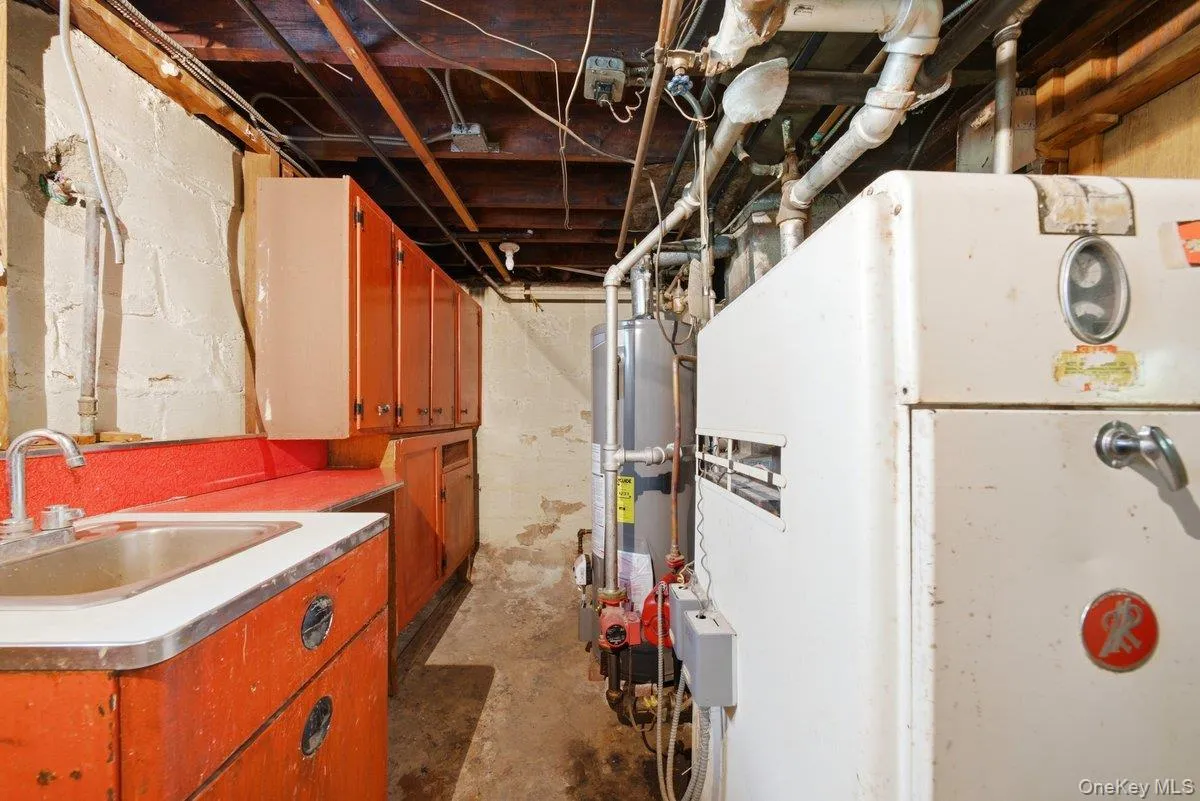 24 Cooper Street, Yonkers, NY, 2 Bedrooms Bedrooms, 7 Rooms Rooms,1 BathroomBathrooms,Residential,For Rent,Cooper,0,1020662 24 Cooper Street, Yonkers, NY, 2 Bedrooms Bedrooms, 7 Rooms Rooms,1 BathroomBathrooms,Residential,For Rent,Cooper,0,1020662