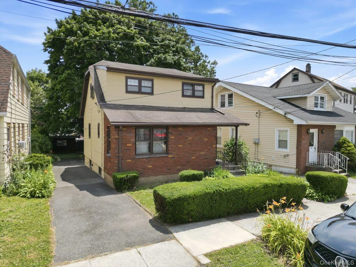 24 Cooper Street, Yonkers, NY, 2 Bedrooms Bedrooms, 7 Rooms Rooms,1 BathroomBathrooms,Residential,For Rent,Cooper,0,1020662 24 Cooper Street, Yonkers, NY, 2 Bedrooms Bedrooms, 7 Rooms Rooms,1 BathroomBathrooms,Residential,For Rent,Cooper,0,1020662