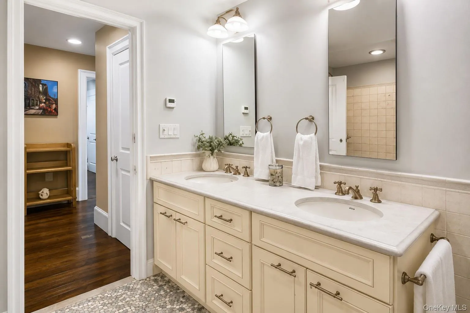 39 Cherry Lane, Oyster Bay, NY, 5 Bedrooms Bedrooms, 9 Rooms Rooms,5 BathroomsBathrooms,Residential,For Rent,Cherry,0,1020663 39 Cherry Lane, Oyster Bay, NY, 5 Bedrooms Bedrooms, 9 Rooms Rooms,5 BathroomsBathrooms,Residential,For Rent,Cherry,0,1020663