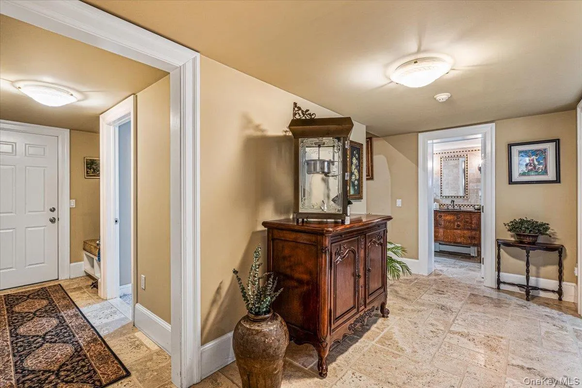 39 Cherry Lane, Oyster Bay, NY, 5 Bedrooms Bedrooms, 9 Rooms Rooms,5 BathroomsBathrooms,Residential,For Rent,Cherry,0,1020663 39 Cherry Lane, Oyster Bay, NY, 5 Bedrooms Bedrooms, 9 Rooms Rooms,5 BathroomsBathrooms,Residential,For Rent,Cherry,0,1020663