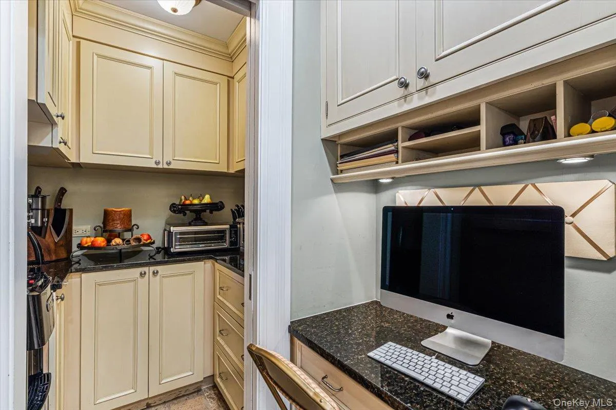 39 Cherry Lane, Oyster Bay, NY, 5 Bedrooms Bedrooms, 9 Rooms Rooms,5 BathroomsBathrooms,Residential,For Rent,Cherry,0,1020663 39 Cherry Lane, Oyster Bay, NY, 5 Bedrooms Bedrooms, 9 Rooms Rooms,5 BathroomsBathrooms,Residential,For Rent,Cherry,0,1020663