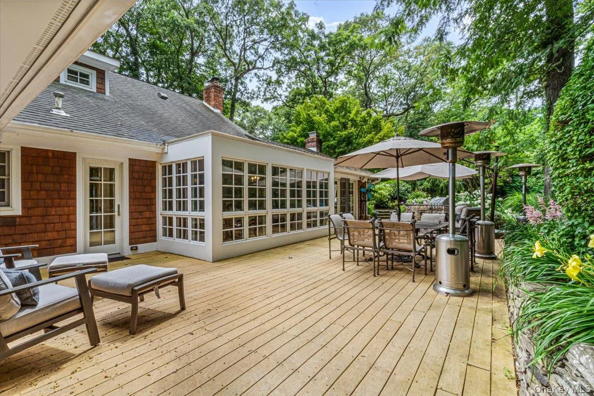 39 Cherry Lane, Oyster Bay, NY, 5 Bedrooms Bedrooms, 9 Rooms Rooms,5 BathroomsBathrooms,Residential,For Rent,Cherry,0,1020663 39 Cherry Lane, Oyster Bay, NY, 5 Bedrooms Bedrooms, 9 Rooms Rooms,5 BathroomsBathrooms,Residential,For Rent,Cherry,0,1020663