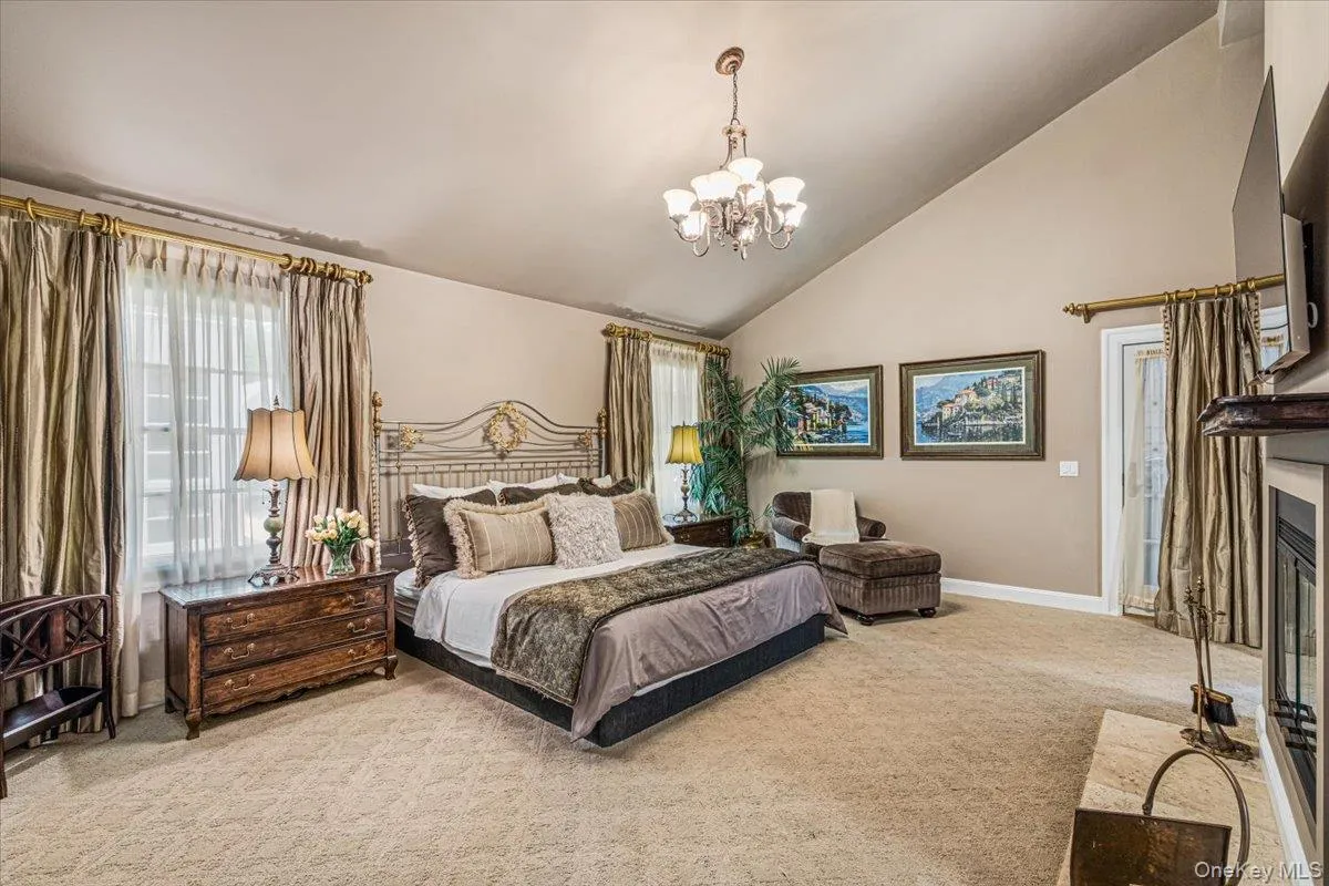 39 Cherry Lane, Oyster Bay, NY, 5 Bedrooms Bedrooms, 9 Rooms Rooms,5 BathroomsBathrooms,Residential,For Rent,Cherry,0,1020663 39 Cherry Lane, Oyster Bay, NY, 5 Bedrooms Bedrooms, 9 Rooms Rooms,5 BathroomsBathrooms,Residential,For Rent,Cherry,0,1020663