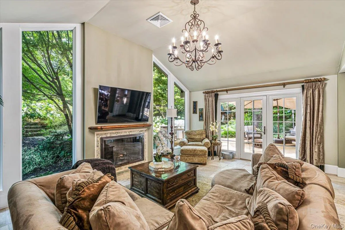 39 Cherry Lane, Oyster Bay, NY, 5 Bedrooms Bedrooms, 9 Rooms Rooms,5 BathroomsBathrooms,Residential,For Rent,Cherry,0,1020663 39 Cherry Lane, Oyster Bay, NY, 5 Bedrooms Bedrooms, 9 Rooms Rooms,5 BathroomsBathrooms,Residential,For Rent,Cherry,0,1020663