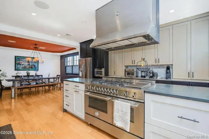 100 Hull Ave, New York, NY, 6 Bedrooms Bedrooms, 14 Rooms Rooms,3 BathroomsBathrooms,Residential,For Rent,Hull Ave,0,1020666 100 Hull Ave, New York, NY, 6 Bedrooms Bedrooms, 14 Rooms Rooms,3 BathroomsBathrooms,Residential,For Rent,Hull Ave,0,1020666