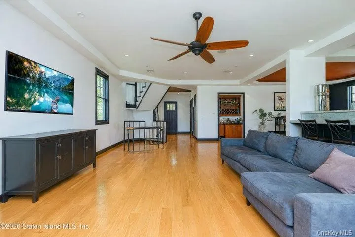 100 Hull Ave, New York, NY, 6 Bedrooms Bedrooms, 14 Rooms Rooms,3 BathroomsBathrooms,Residential,For Rent,Hull Ave,0,1020666 100 Hull Ave, New York, NY, 6 Bedrooms Bedrooms, 14 Rooms Rooms,3 BathroomsBathrooms,Residential,For Rent,Hull Ave,0,1020666