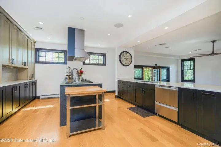 100 Hull Ave, New York, NY, 6 Bedrooms Bedrooms, 14 Rooms Rooms,3 BathroomsBathrooms,Residential,For Rent,Hull Ave,0,1020666 100 Hull Ave, New York, NY, 6 Bedrooms Bedrooms, 14 Rooms Rooms,3 BathroomsBathrooms,Residential,For Rent,Hull Ave,0,1020666