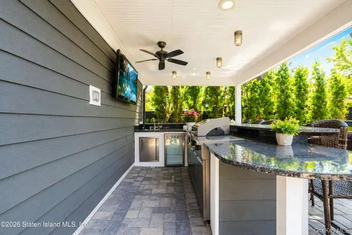 100 Hull Ave, New York, NY, 6 Bedrooms Bedrooms, 14 Rooms Rooms,3 BathroomsBathrooms,Residential,For Rent,Hull Ave,0,1020666 100 Hull Ave, New York, NY, 6 Bedrooms Bedrooms, 14 Rooms Rooms,3 BathroomsBathrooms,Residential,For Rent,Hull Ave,0,1020666