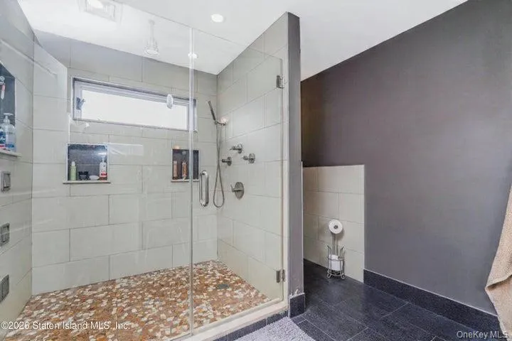100 Hull Ave, New York, NY, 6 Bedrooms Bedrooms, 14 Rooms Rooms,3 BathroomsBathrooms,Residential,For Rent,Hull Ave,0,1020666 100 Hull Ave, New York, NY, 6 Bedrooms Bedrooms, 14 Rooms Rooms,3 BathroomsBathrooms,Residential,For Rent,Hull Ave,0,1020666