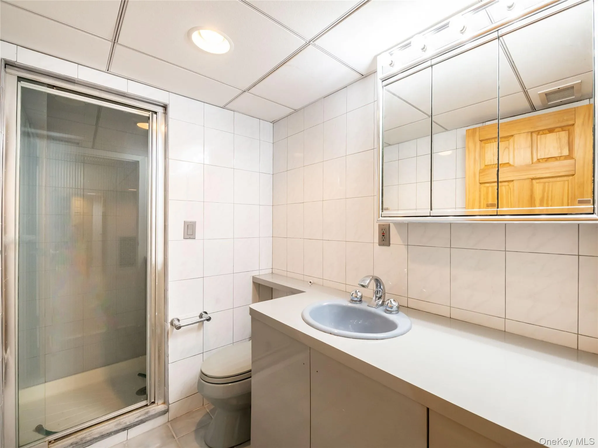 Full Bath Full Bath