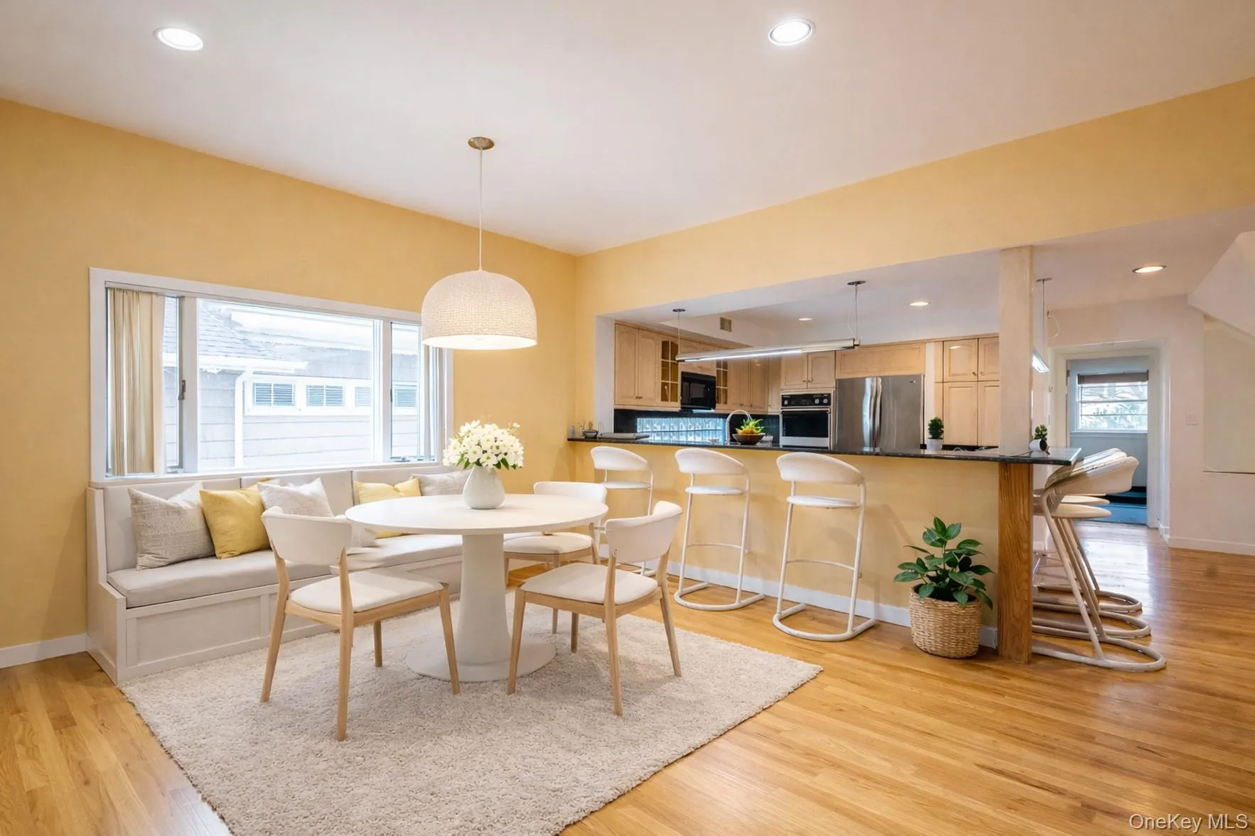 Breakfast Room - This image has been virtually staged. Breakfast Room - This image has been virtually staged.
