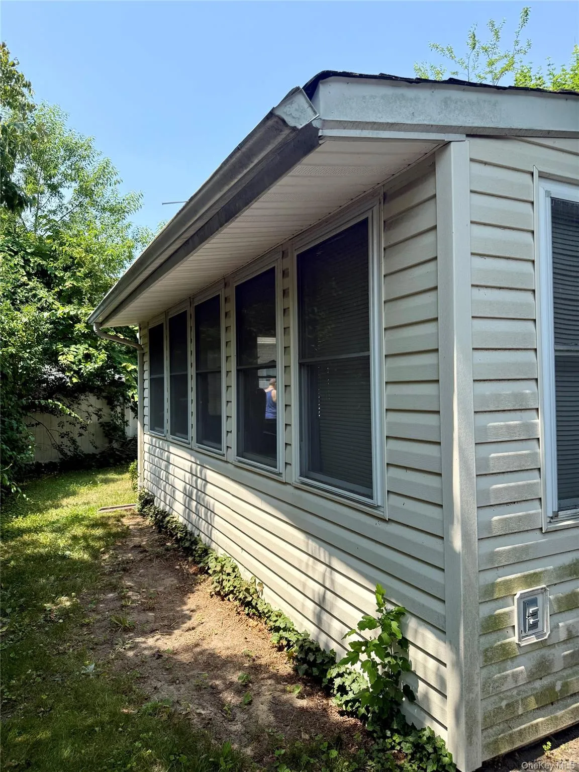 70 Brushwood Drive, Brookhaven, NY, 2 Bedrooms Bedrooms, 6 Rooms Rooms,1 BathroomBathrooms,Residential,For Rent,Brushwood,0,1020668 70 Brushwood Drive, Brookhaven, NY, 2 Bedrooms Bedrooms, 6 Rooms Rooms,1 BathroomBathrooms,Residential,For Rent,Brushwood,0,1020668