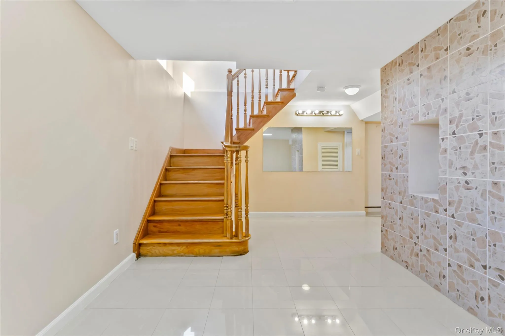 20 Heywood Street, Hempstead, NY, 5 Bedrooms Bedrooms, 7 Rooms Rooms,4 BathroomsBathrooms,Residential,For Rent,Heywood,0,1020669 20 Heywood Street, Hempstead, NY, 5 Bedrooms Bedrooms, 7 Rooms Rooms,4 BathroomsBathrooms,Residential,For Rent,Heywood,0,1020669