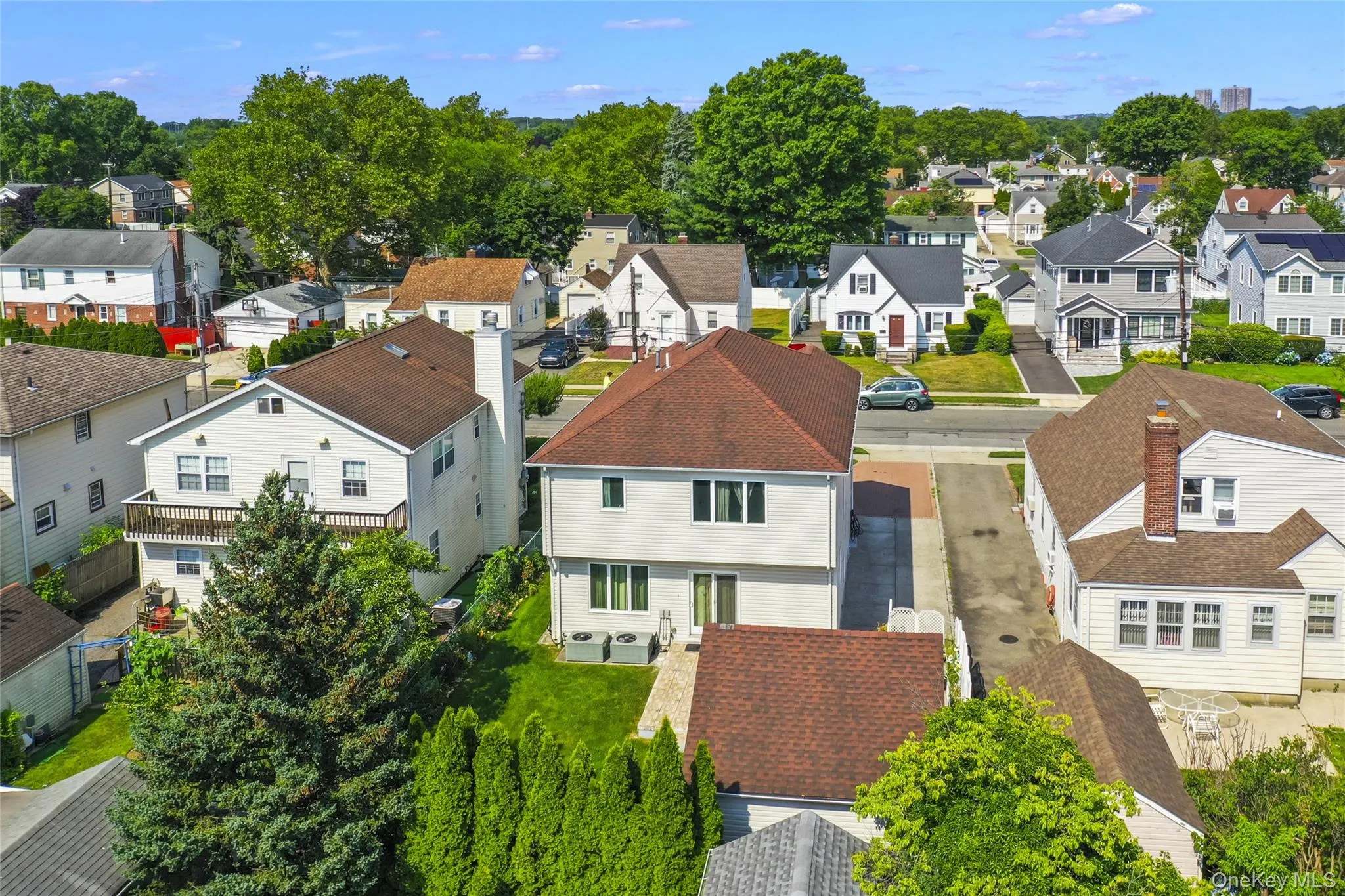20 Heywood Street, Hempstead, NY, 5 Bedrooms Bedrooms, 7 Rooms Rooms,4 BathroomsBathrooms,Residential,For Rent,Heywood,0,1020669 20 Heywood Street, Hempstead, NY, 5 Bedrooms Bedrooms, 7 Rooms Rooms,4 BathroomsBathrooms,Residential,For Rent,Heywood,0,1020669