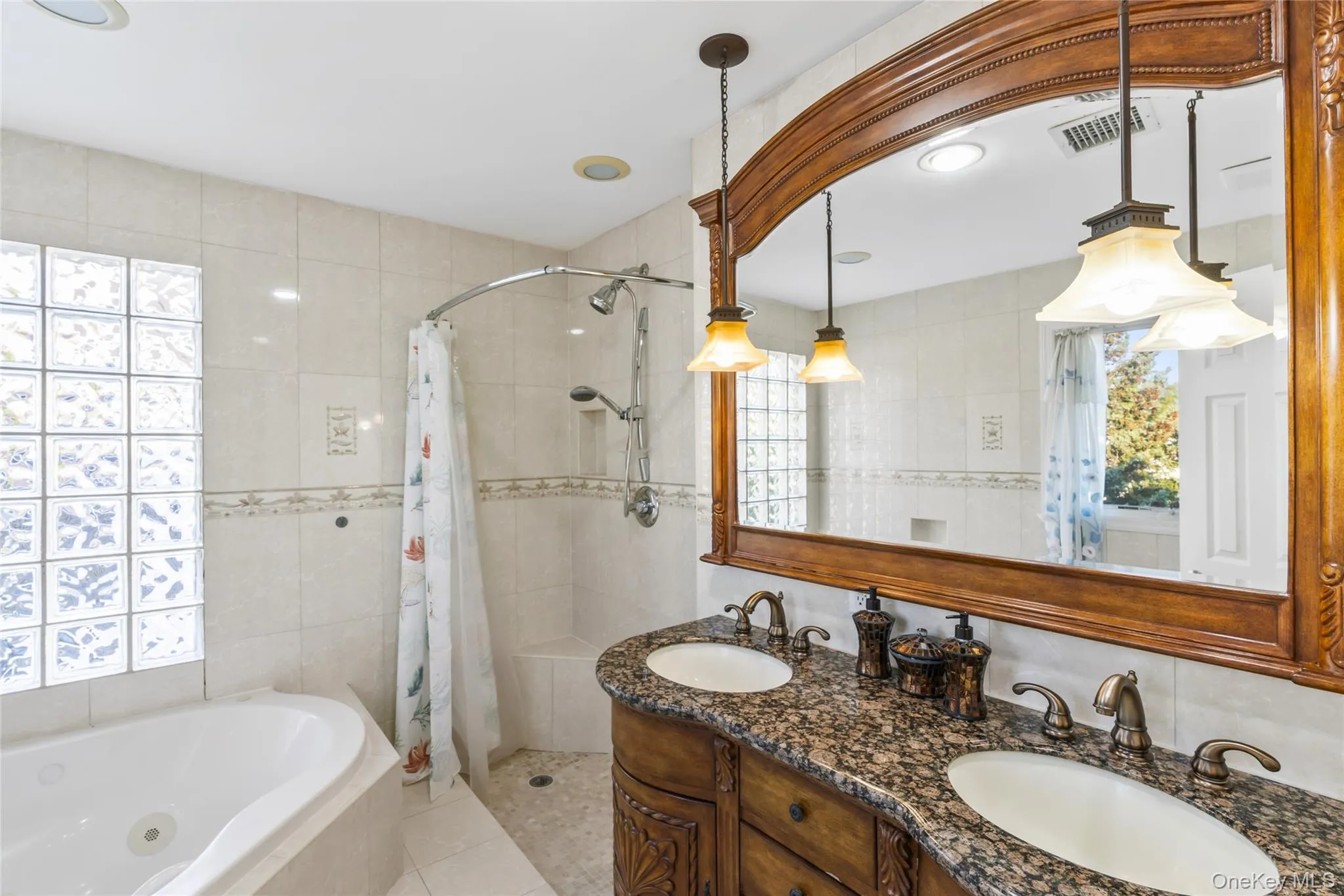 20 Heywood Street, Hempstead, NY, 5 Bedrooms Bedrooms, 7 Rooms Rooms,4 BathroomsBathrooms,Residential,For Rent,Heywood,0,1020669 20 Heywood Street, Hempstead, NY, 5 Bedrooms Bedrooms, 7 Rooms Rooms,4 BathroomsBathrooms,Residential,For Rent,Heywood,0,1020669