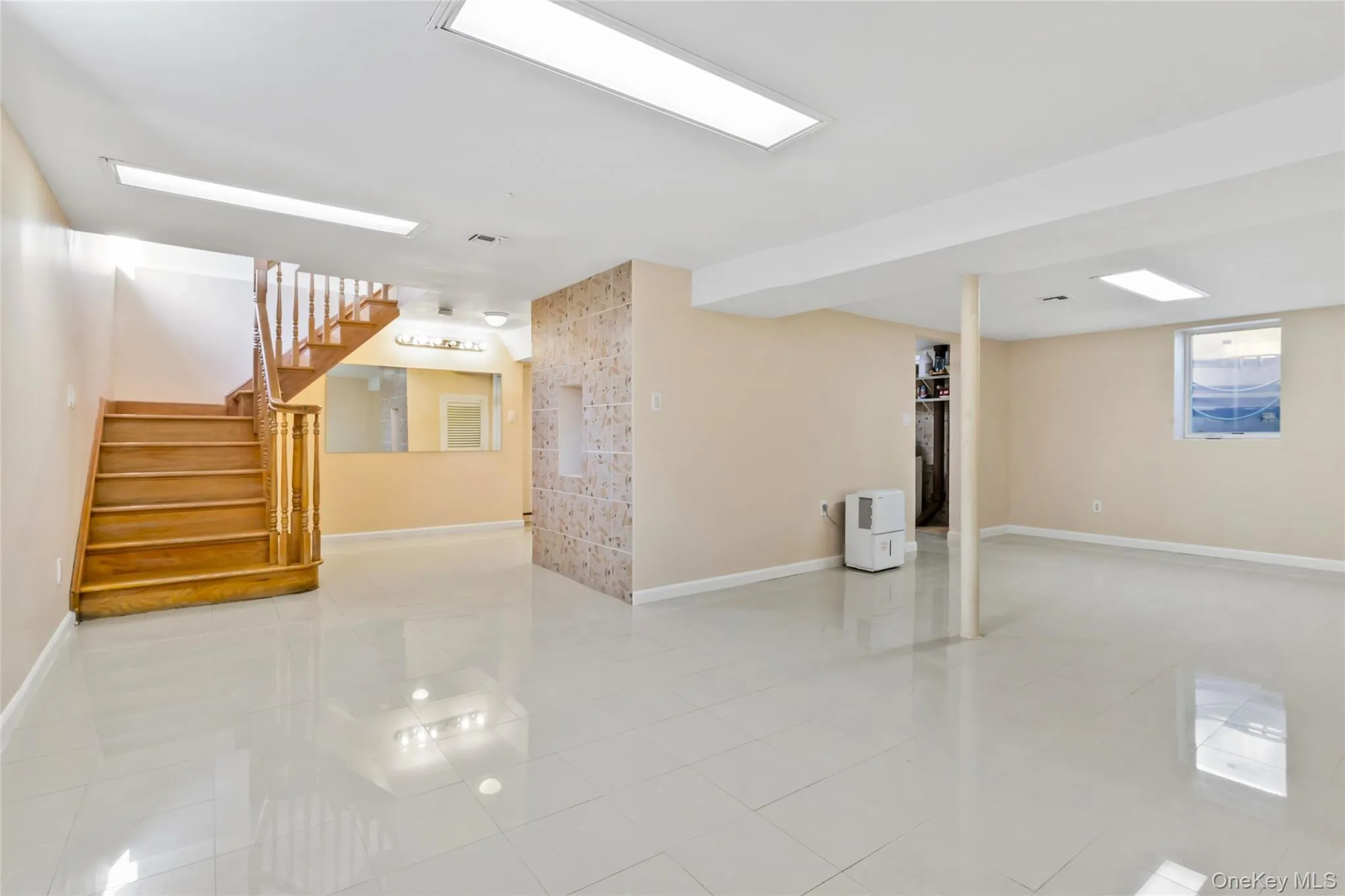 20 Heywood Street, Hempstead, NY, 5 Bedrooms Bedrooms, 7 Rooms Rooms,4 BathroomsBathrooms,Residential,For Rent,Heywood,0,1020669 20 Heywood Street, Hempstead, NY, 5 Bedrooms Bedrooms, 7 Rooms Rooms,4 BathroomsBathrooms,Residential,For Rent,Heywood,0,1020669