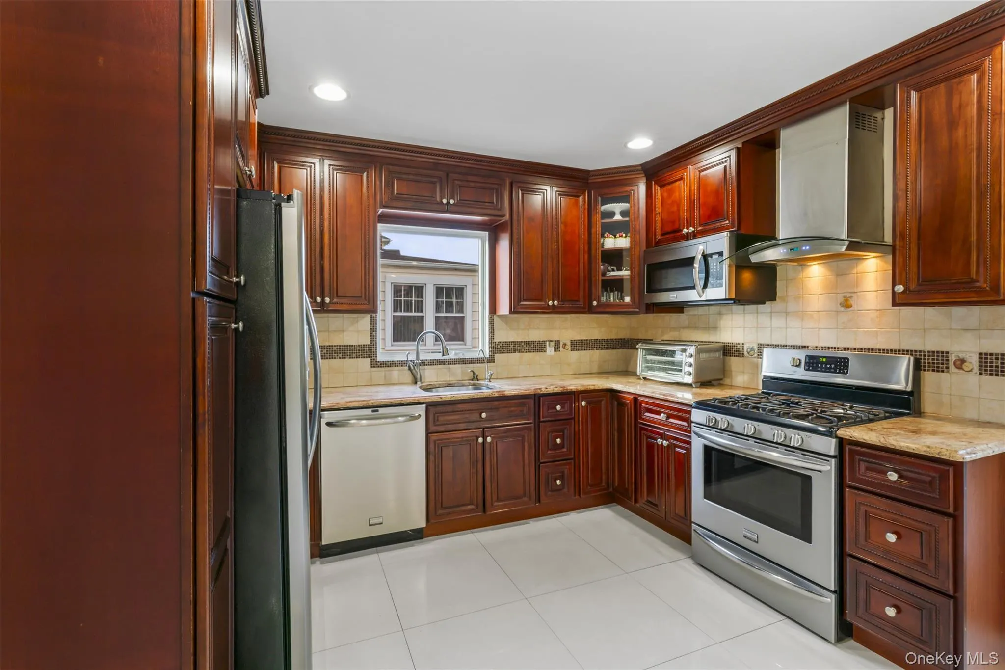 20 Heywood Street, Hempstead, NY, 5 Bedrooms Bedrooms, 7 Rooms Rooms,4 BathroomsBathrooms,Residential,For Rent,Heywood,0,1020669 20 Heywood Street, Hempstead, NY, 5 Bedrooms Bedrooms, 7 Rooms Rooms,4 BathroomsBathrooms,Residential,For Rent,Heywood,0,1020669
