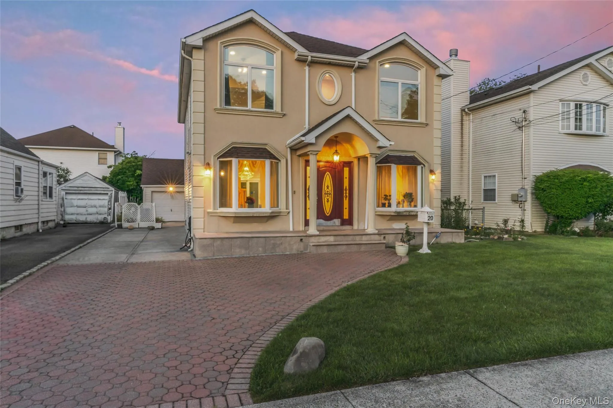 20 Heywood Street, Hempstead, NY, 5 Bedrooms Bedrooms, 7 Rooms Rooms,4 BathroomsBathrooms,Residential,For Rent,Heywood,0,1020669 20 Heywood Street, Hempstead, NY, 5 Bedrooms Bedrooms, 7 Rooms Rooms,4 BathroomsBathrooms,Residential,For Rent,Heywood,0,1020669