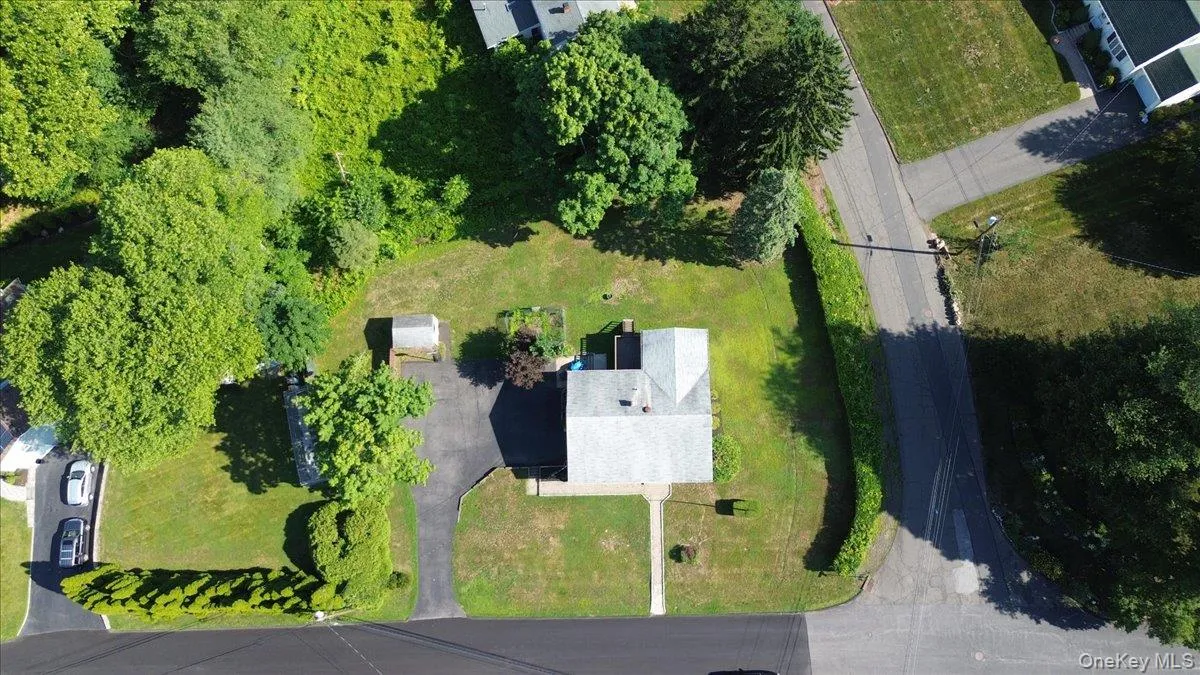 12 Flitt Street, Clarkstown, NY, 4 Bedrooms Bedrooms, 8 Rooms Rooms,2 BathroomsBathrooms,Residential,For Rent,Flitt,0,1020671 12 Flitt Street, Clarkstown, NY, 4 Bedrooms Bedrooms, 8 Rooms Rooms,2 BathroomsBathrooms,Residential,For Rent,Flitt,0,1020671
