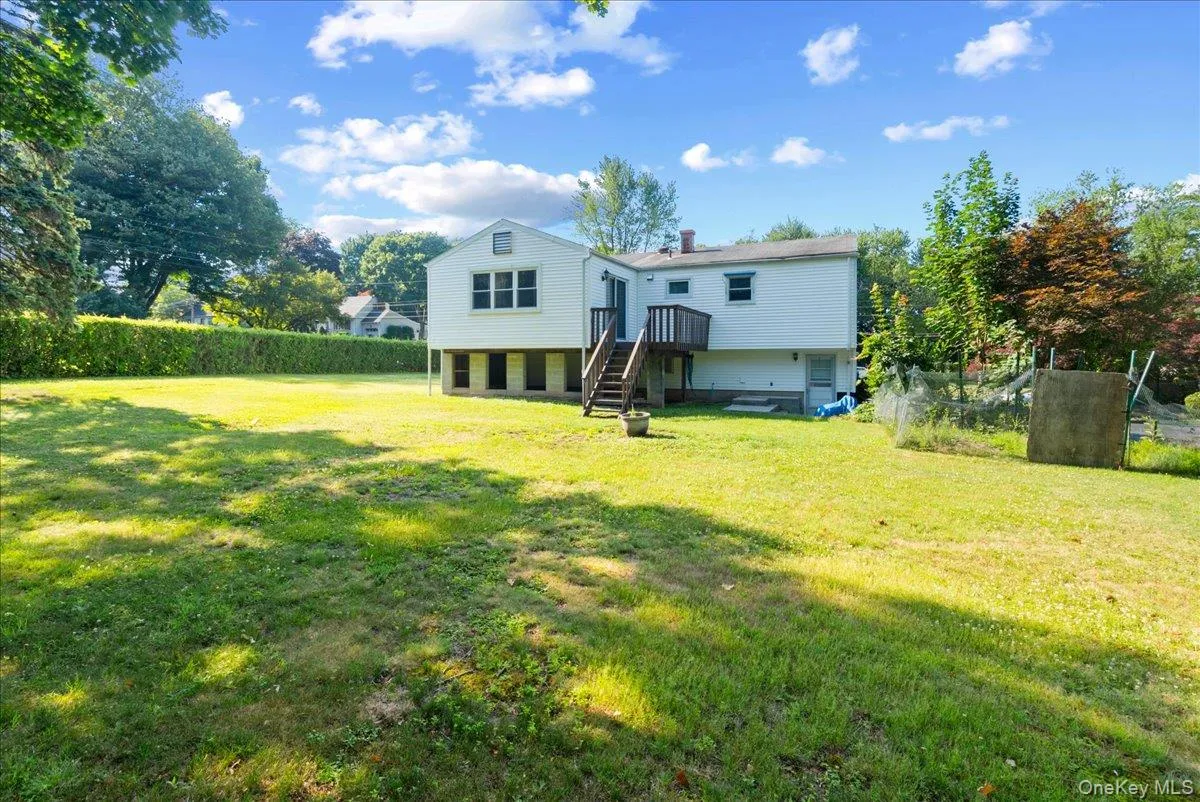 12 Flitt Street, Clarkstown, NY, 4 Bedrooms Bedrooms, 8 Rooms Rooms,2 BathroomsBathrooms,Residential,For Rent,Flitt,0,1020671 12 Flitt Street, Clarkstown, NY, 4 Bedrooms Bedrooms, 8 Rooms Rooms,2 BathroomsBathrooms,Residential,For Rent,Flitt,0,1020671