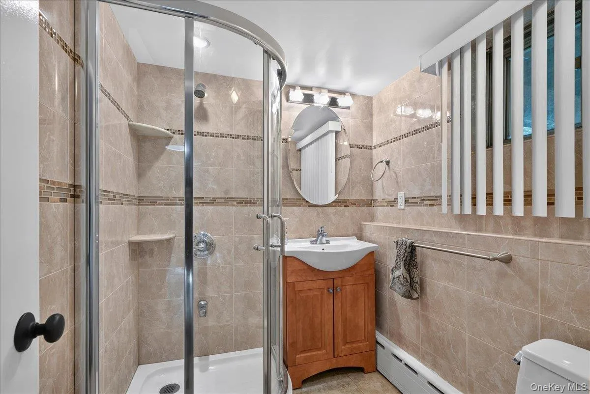 12 Flitt Street, Clarkstown, NY, 4 Bedrooms Bedrooms, 8 Rooms Rooms,2 BathroomsBathrooms,Residential,For Rent,Flitt,0,1020671 12 Flitt Street, Clarkstown, NY, 4 Bedrooms Bedrooms, 8 Rooms Rooms,2 BathroomsBathrooms,Residential,For Rent,Flitt,0,1020671