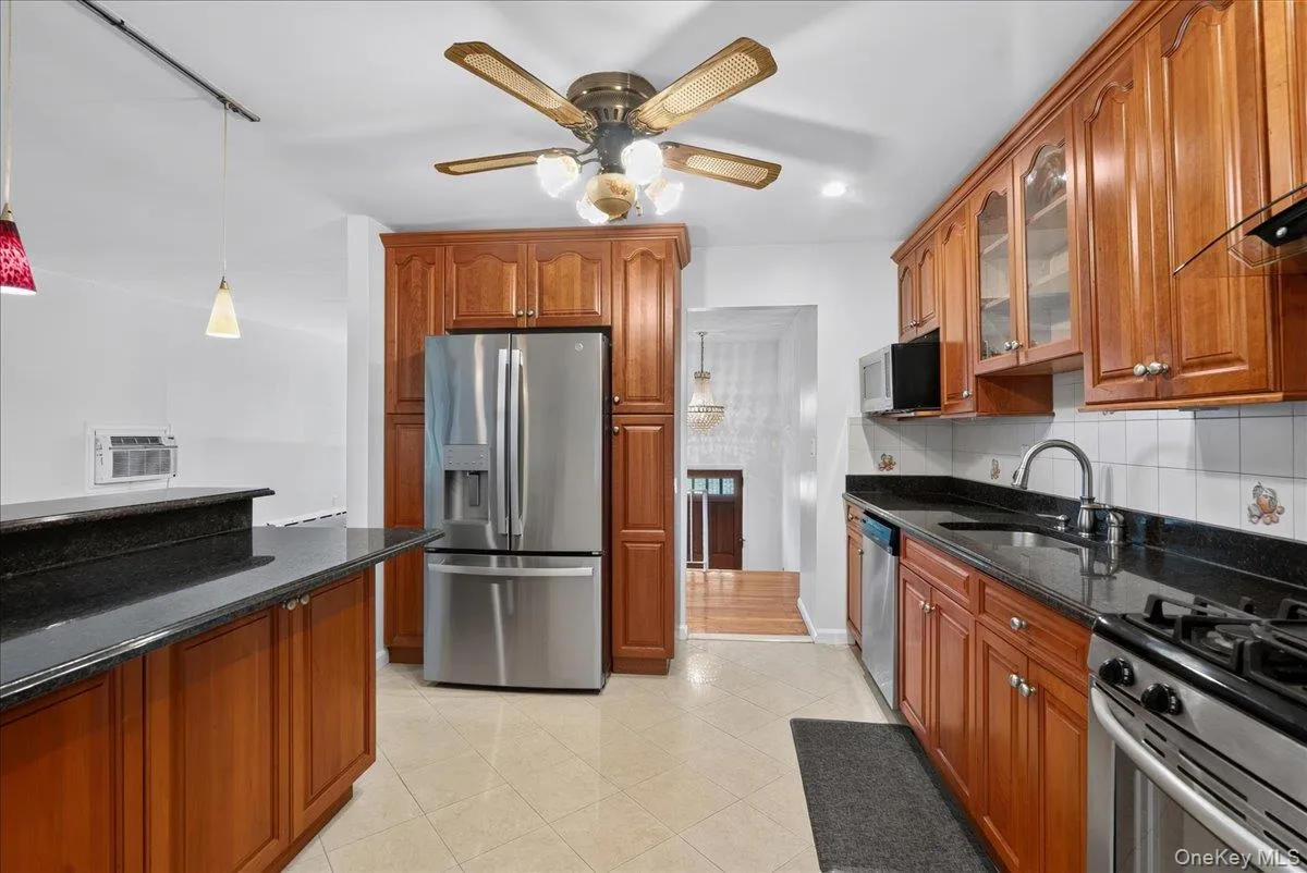 12 Flitt Street, Clarkstown, NY, 4 Bedrooms Bedrooms, 8 Rooms Rooms,2 BathroomsBathrooms,Residential,For Rent,Flitt,0,1020671 12 Flitt Street, Clarkstown, NY, 4 Bedrooms Bedrooms, 8 Rooms Rooms,2 BathroomsBathrooms,Residential,For Rent,Flitt,0,1020671