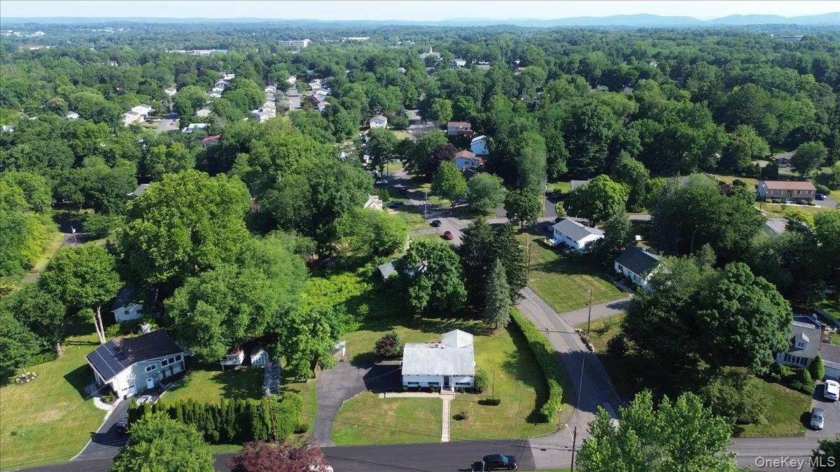 12 Flitt Street, Clarkstown, NY, 4 Bedrooms Bedrooms, 8 Rooms Rooms,2 BathroomsBathrooms,Residential,For Rent,Flitt,0,1020671 12 Flitt Street, Clarkstown, NY, 4 Bedrooms Bedrooms, 8 Rooms Rooms,2 BathroomsBathrooms,Residential,For Rent,Flitt,0,1020671