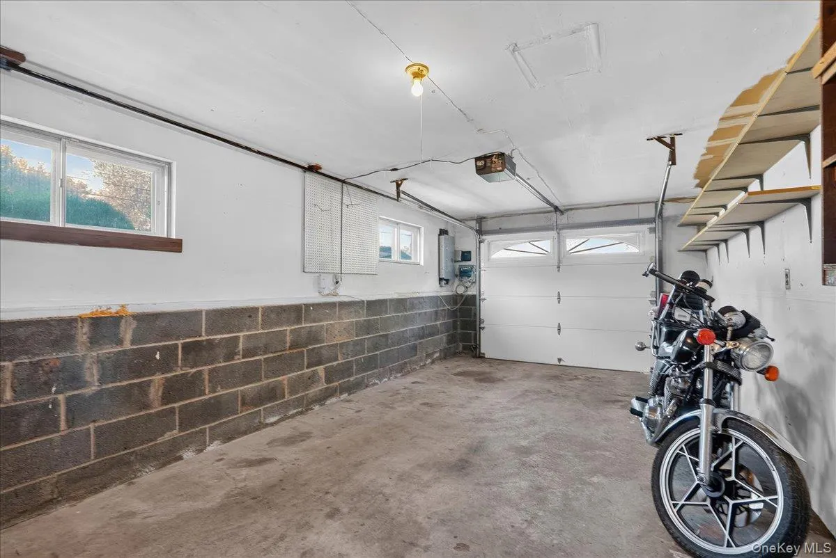 12 Flitt Street, Clarkstown, NY, 4 Bedrooms Bedrooms, 8 Rooms Rooms,2 BathroomsBathrooms,Residential,For Rent,Flitt,0,1020671 12 Flitt Street, Clarkstown, NY, 4 Bedrooms Bedrooms, 8 Rooms Rooms,2 BathroomsBathrooms,Residential,For Rent,Flitt,0,1020671