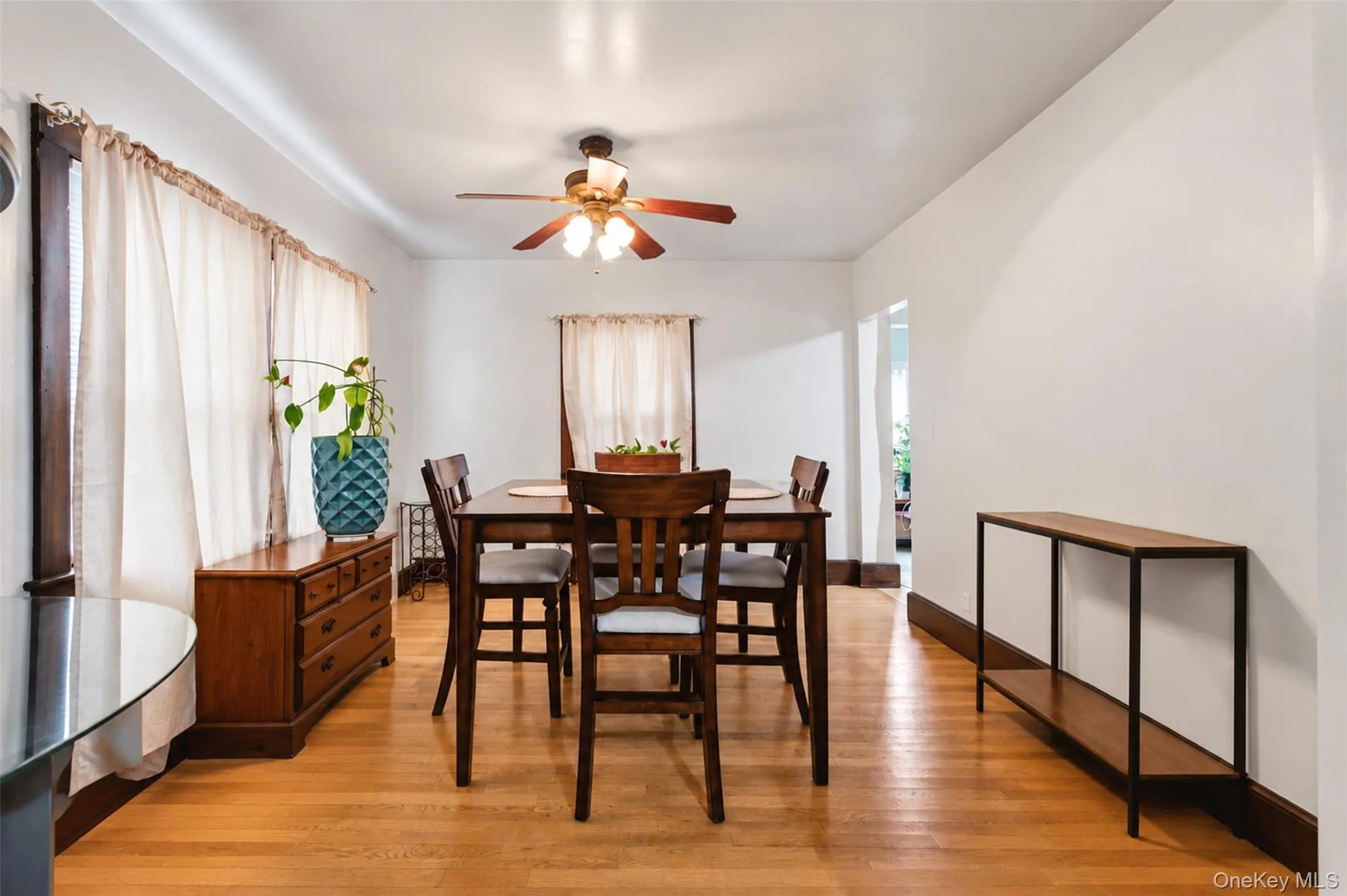 13 Columbia Avenue, Middletown, NY, 3 Bedrooms Bedrooms, 6 Rooms Rooms,1 BathroomBathrooms,Residential,For Rent,Columbia,0,1020678 13 Columbia Avenue, Middletown, NY, 3 Bedrooms Bedrooms, 6 Rooms Rooms,1 BathroomBathrooms,Residential,For Rent,Columbia,0,1020678