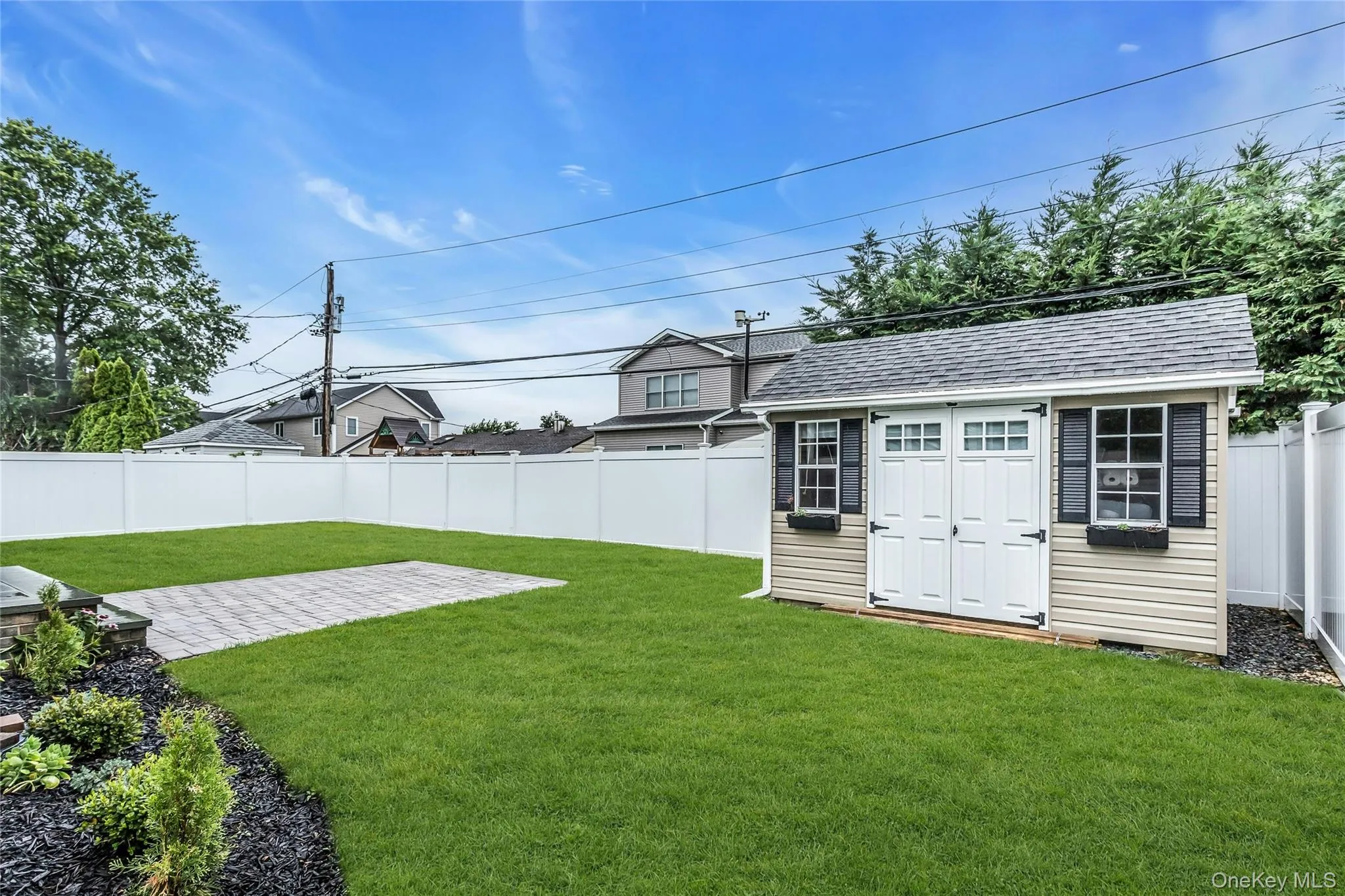 17 Vera Avenue, Oyster Bay, NY, 4 Bedrooms Bedrooms, 11 Rooms Rooms,3 BathroomsBathrooms,Residential,For Rent,Vera,0,1020683 17 Vera Avenue, Oyster Bay, NY, 4 Bedrooms Bedrooms, 11 Rooms Rooms,3 BathroomsBathrooms,Residential,For Rent,Vera,0,1020683