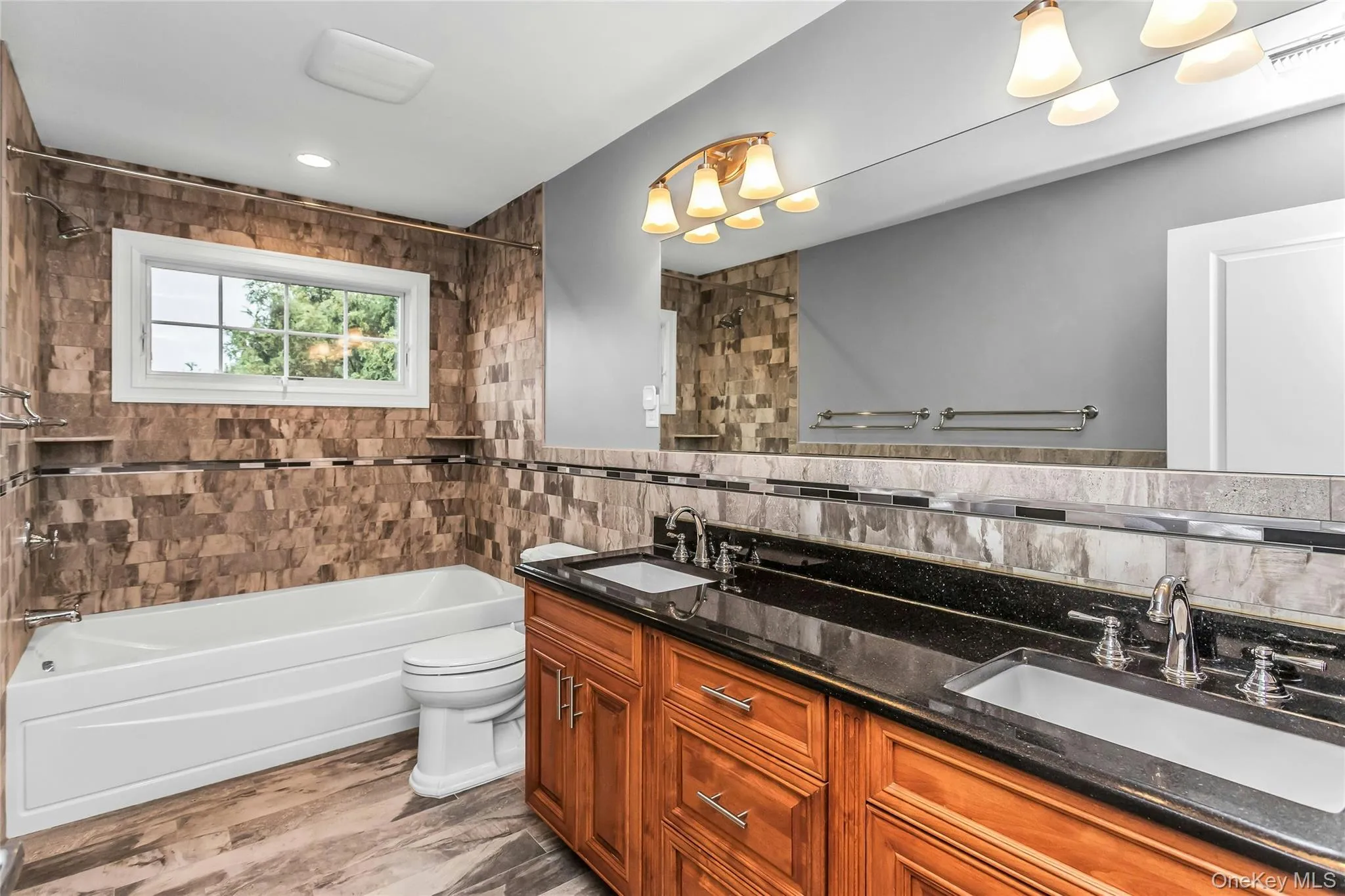 17 Vera Avenue, Oyster Bay, NY, 4 Bedrooms Bedrooms, 11 Rooms Rooms,3 BathroomsBathrooms,Residential,For Rent,Vera,0,1020683 17 Vera Avenue, Oyster Bay, NY, 4 Bedrooms Bedrooms, 11 Rooms Rooms,3 BathroomsBathrooms,Residential,For Rent,Vera,0,1020683