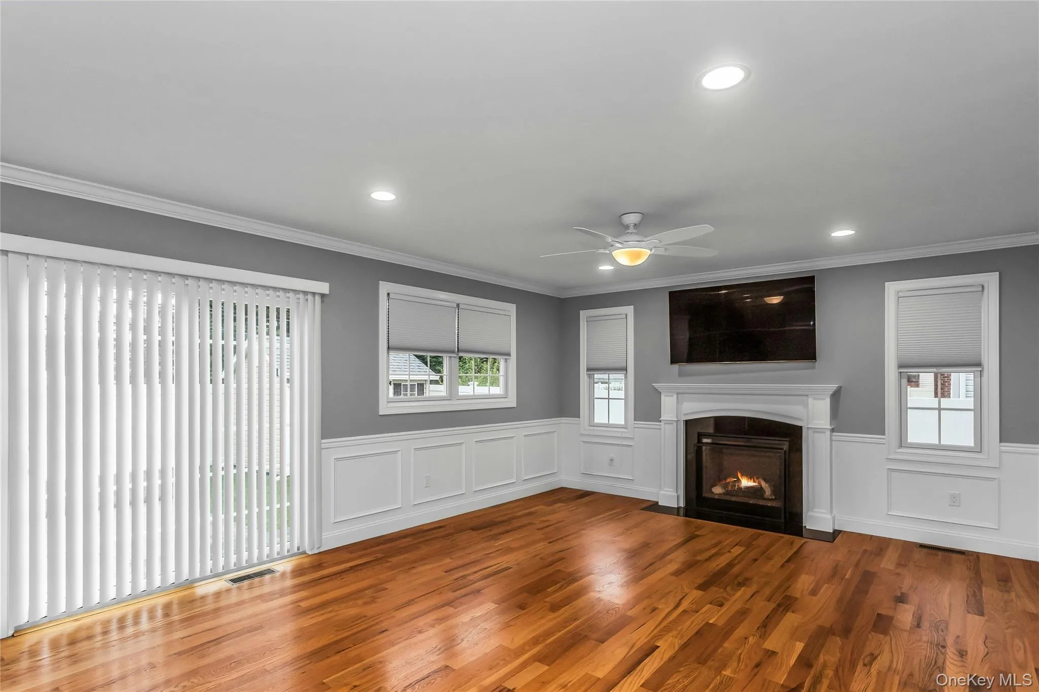 17 Vera Avenue, Oyster Bay, NY, 4 Bedrooms Bedrooms, 11 Rooms Rooms,3 BathroomsBathrooms,Residential,For Rent,Vera,0,1020683 17 Vera Avenue, Oyster Bay, NY, 4 Bedrooms Bedrooms, 11 Rooms Rooms,3 BathroomsBathrooms,Residential,For Rent,Vera,0,1020683