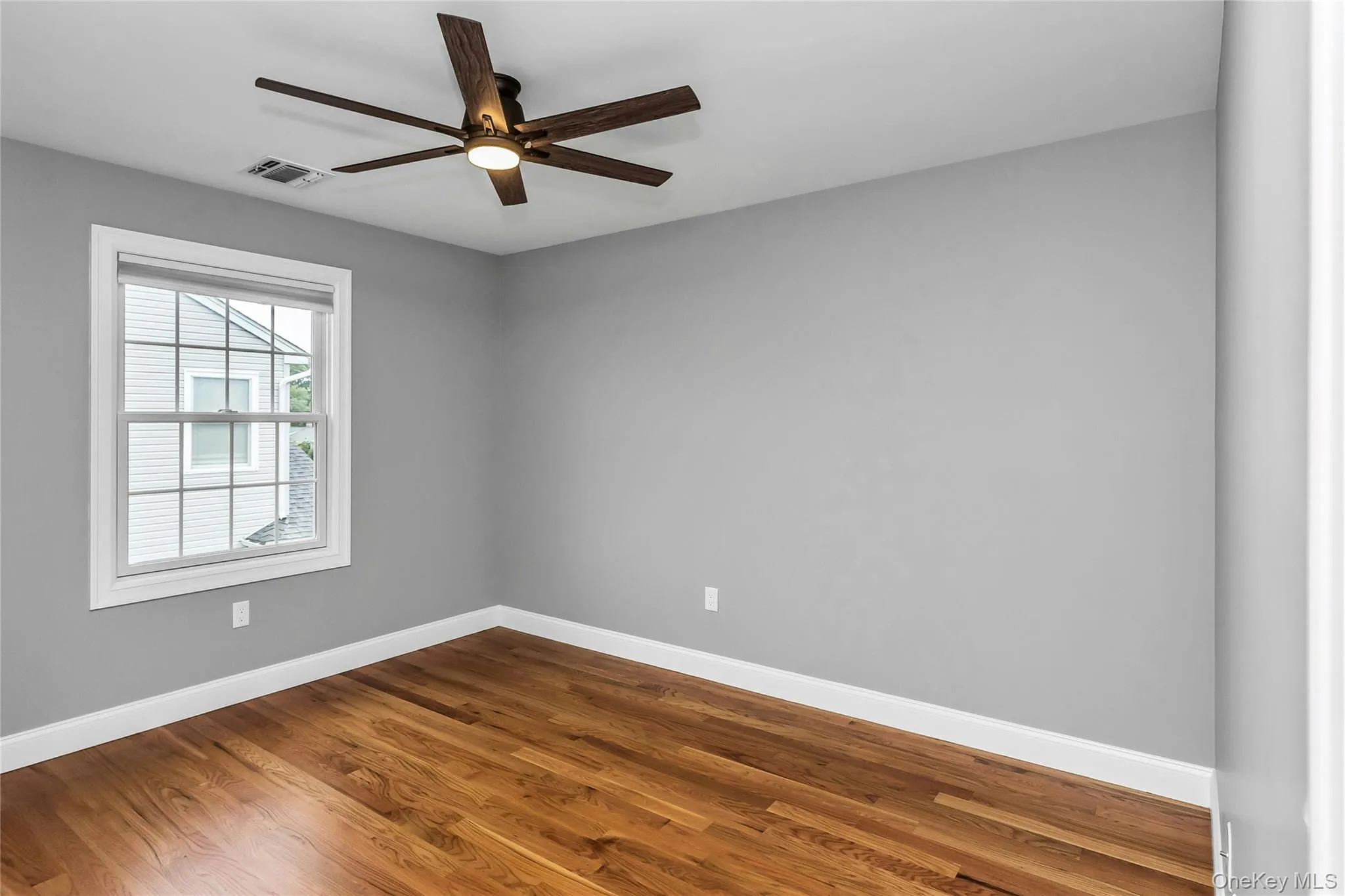17 Vera Avenue, Oyster Bay, NY, 4 Bedrooms Bedrooms, 11 Rooms Rooms,3 BathroomsBathrooms,Residential,For Rent,Vera,0,1020683 17 Vera Avenue, Oyster Bay, NY, 4 Bedrooms Bedrooms, 11 Rooms Rooms,3 BathroomsBathrooms,Residential,For Rent,Vera,0,1020683