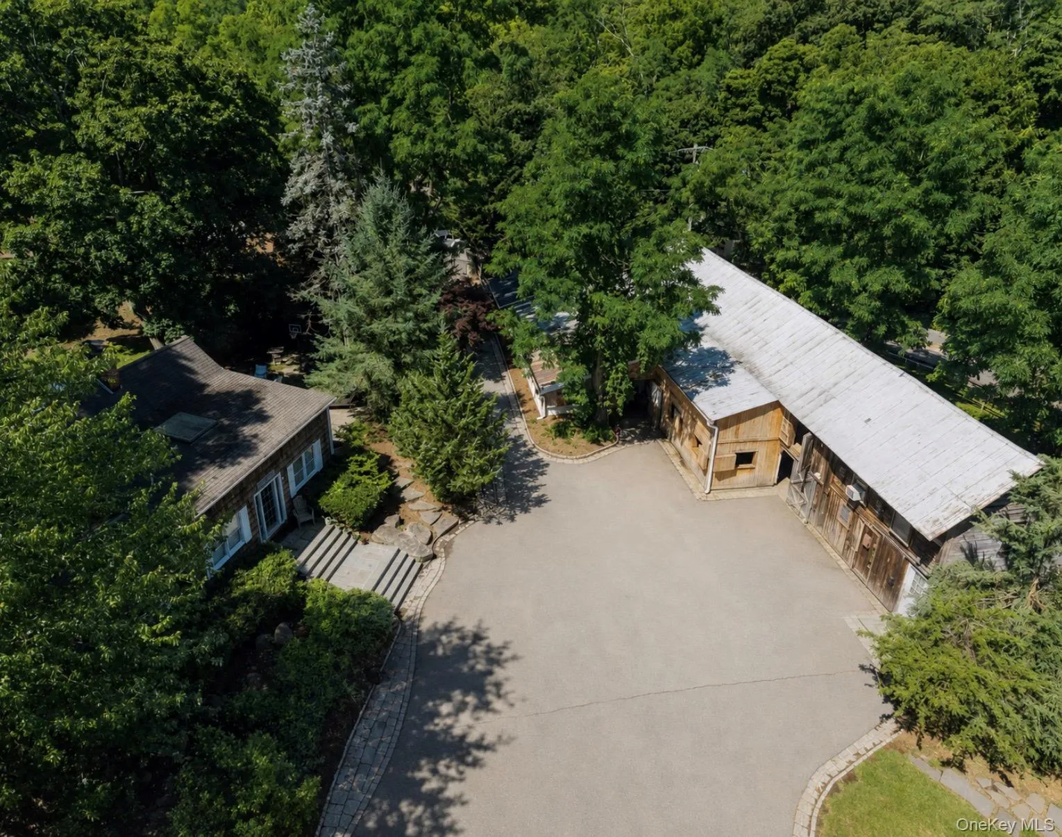 386 Bread And Cheese Hollow Road, Huntington, NY, 5 Bedrooms Bedrooms, 10 Rooms Rooms,2 BathroomsBathrooms,Residential,For Rent,Bread And Cheese Hollow,0,1020684 386 Bread And Cheese Hollow Road, Huntington, NY, 5 Bedrooms Bedrooms, 10 Rooms Rooms,2 BathroomsBathrooms,Residential,For Rent,Bread And Cheese Hollow,0,1020684