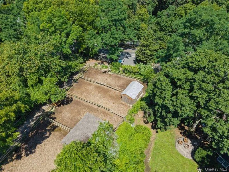386 Bread And Cheese Hollow Road, Huntington, NY, 5 Bedrooms Bedrooms, 10 Rooms Rooms,2 BathroomsBathrooms,Residential,For Rent,Bread And Cheese Hollow,0,1020684 386 Bread And Cheese Hollow Road, Huntington, NY, 5 Bedrooms Bedrooms, 10 Rooms Rooms,2 BathroomsBathrooms,Residential,For Rent,Bread And Cheese Hollow,0,1020684