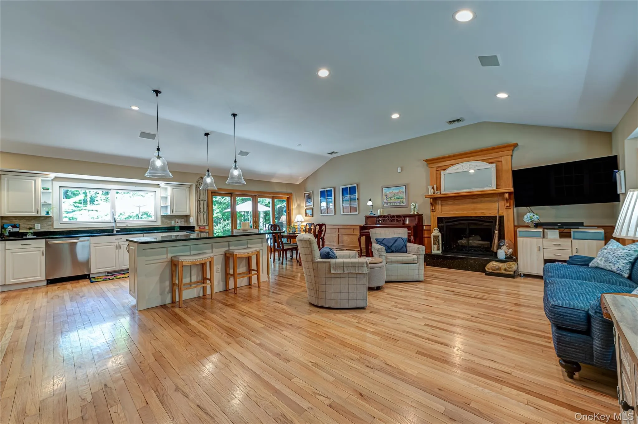 68 Bankside Drive, Huntington, NY, 5 Bedrooms Bedrooms, 10 Rooms Rooms,3 BathroomsBathrooms,Residential,For Rent,Bankside,0,1020691 68 Bankside Drive, Huntington, NY, 5 Bedrooms Bedrooms, 10 Rooms Rooms,3 BathroomsBathrooms,Residential,For Rent,Bankside,0,1020691