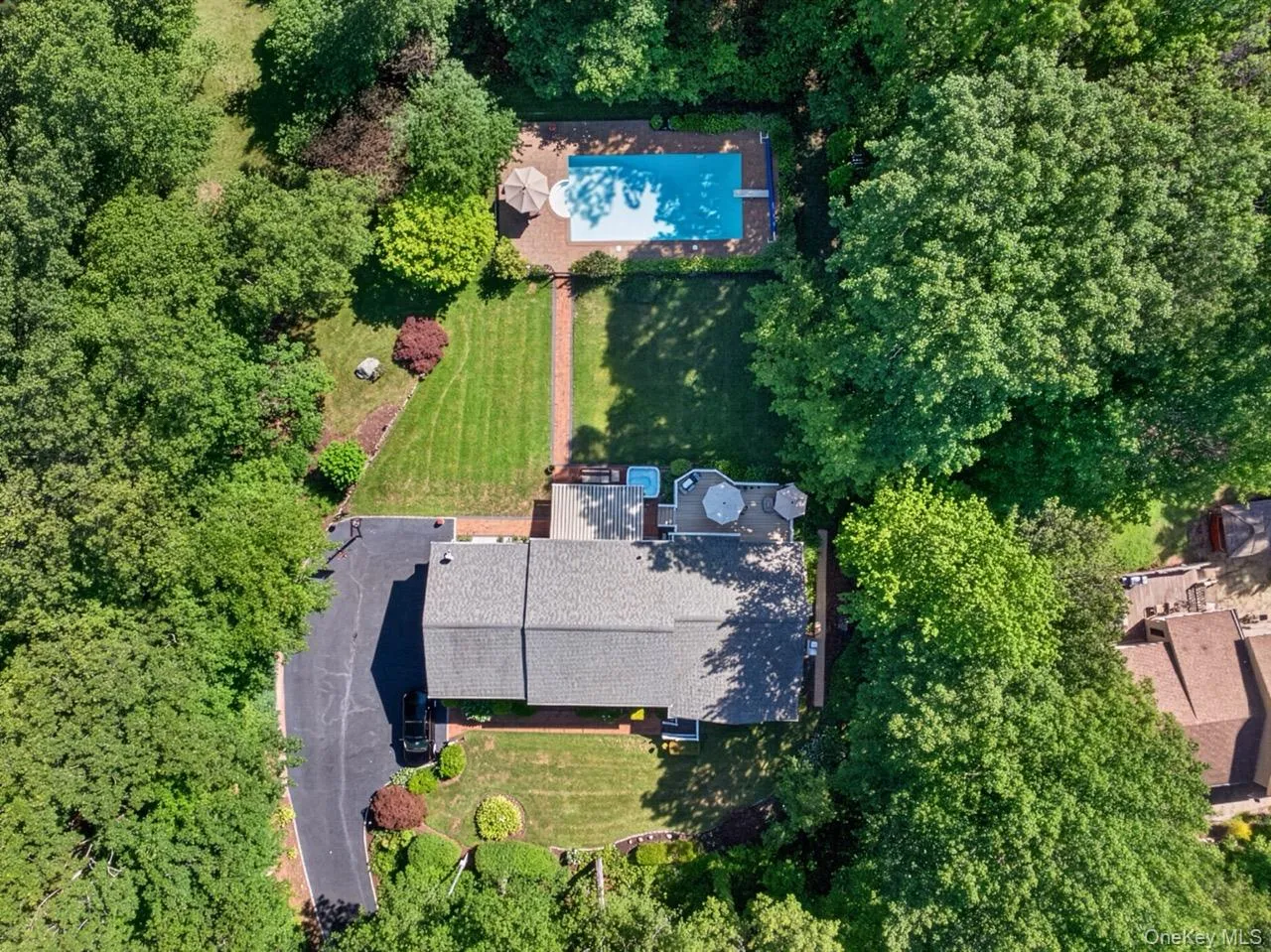 68 Bankside Drive, Huntington, NY, 5 Bedrooms Bedrooms, 10 Rooms Rooms,3 BathroomsBathrooms,Residential,For Rent,Bankside,0,1020691 68 Bankside Drive, Huntington, NY, 5 Bedrooms Bedrooms, 10 Rooms Rooms,3 BathroomsBathrooms,Residential,For Rent,Bankside,0,1020691
