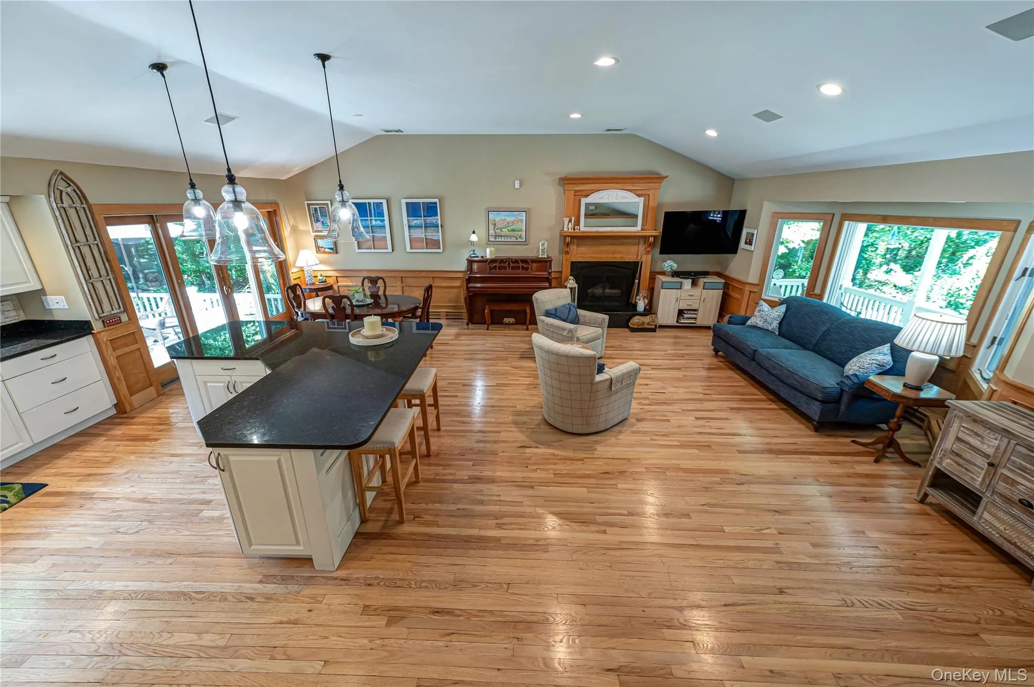 68 Bankside Drive, Huntington, NY, 5 Bedrooms Bedrooms, 10 Rooms Rooms,3 BathroomsBathrooms,Residential,For Rent,Bankside,0,1020691 68 Bankside Drive, Huntington, NY, 5 Bedrooms Bedrooms, 10 Rooms Rooms,3 BathroomsBathrooms,Residential,For Rent,Bankside,0,1020691