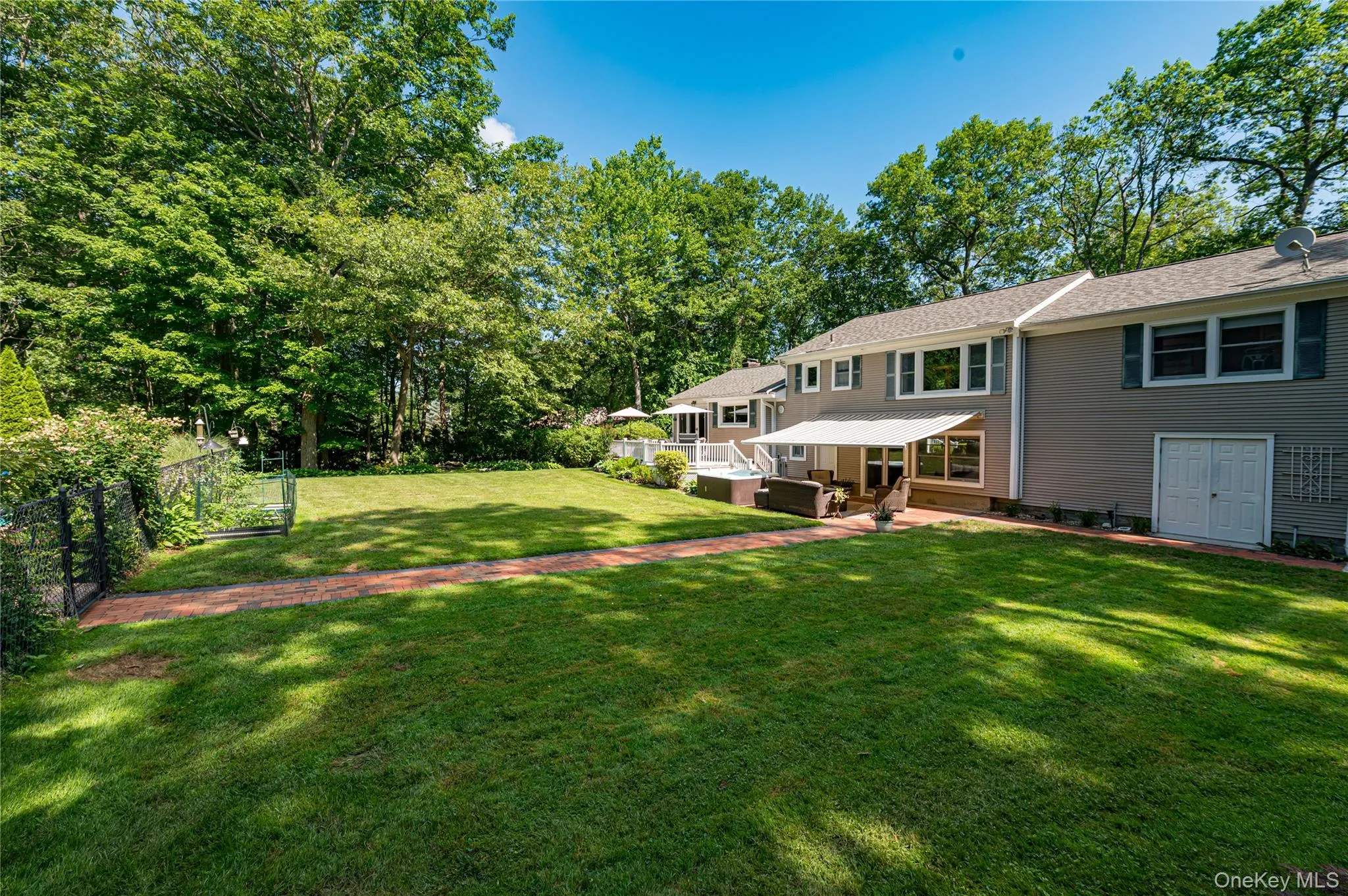 68 Bankside Drive, Huntington, NY, 5 Bedrooms Bedrooms, 10 Rooms Rooms,3 BathroomsBathrooms,Residential,For Rent,Bankside,0,1020691 68 Bankside Drive, Huntington, NY, 5 Bedrooms Bedrooms, 10 Rooms Rooms,3 BathroomsBathrooms,Residential,For Rent,Bankside,0,1020691
