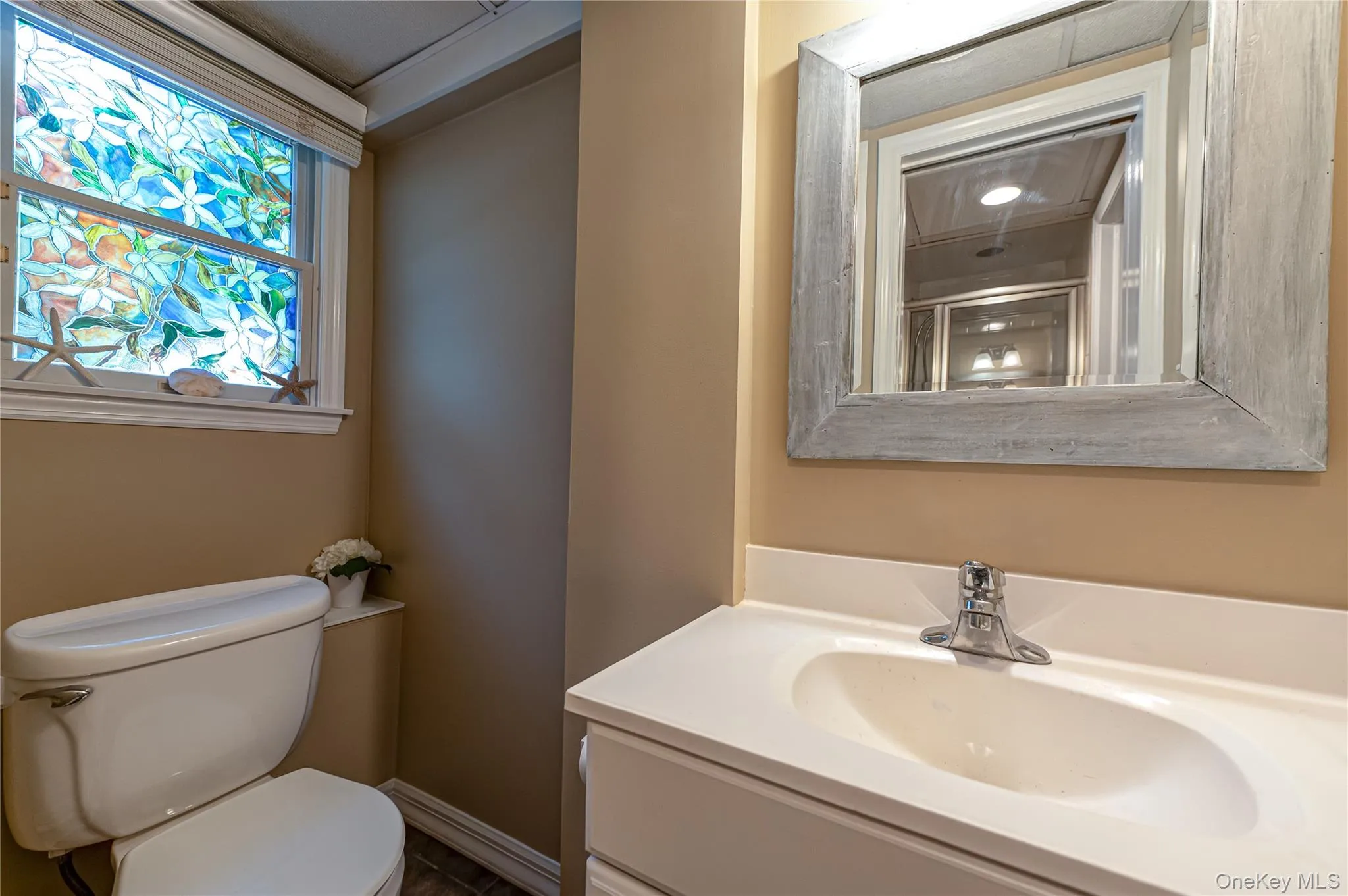 68 Bankside Drive, Huntington, NY, 5 Bedrooms Bedrooms, 10 Rooms Rooms,3 BathroomsBathrooms,Residential,For Rent,Bankside,0,1020691 68 Bankside Drive, Huntington, NY, 5 Bedrooms Bedrooms, 10 Rooms Rooms,3 BathroomsBathrooms,Residential,For Rent,Bankside,0,1020691