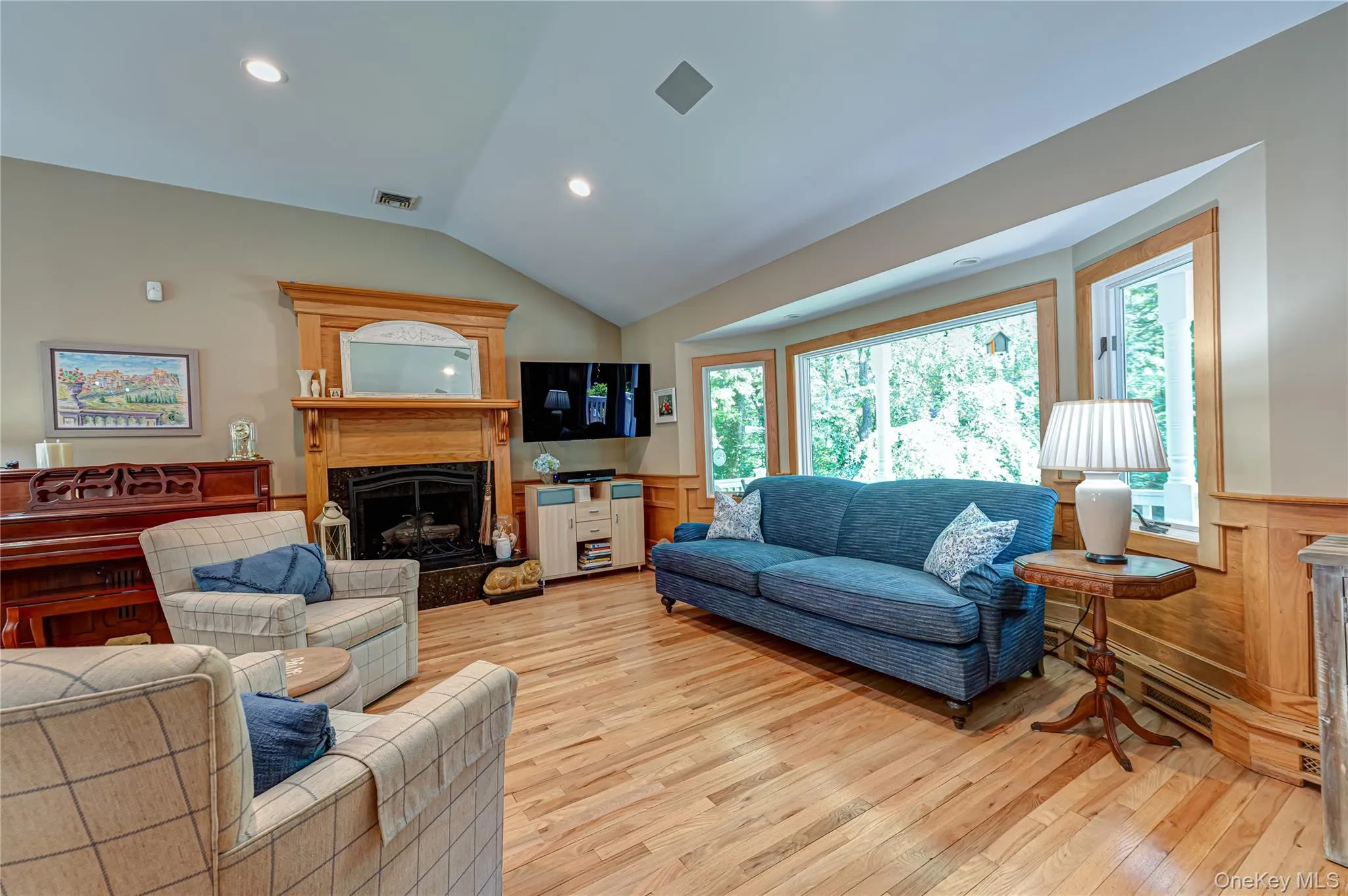 68 Bankside Drive, Huntington, NY, 5 Bedrooms Bedrooms, 10 Rooms Rooms,3 BathroomsBathrooms,Residential,For Rent,Bankside,0,1020691 68 Bankside Drive, Huntington, NY, 5 Bedrooms Bedrooms, 10 Rooms Rooms,3 BathroomsBathrooms,Residential,For Rent,Bankside,0,1020691