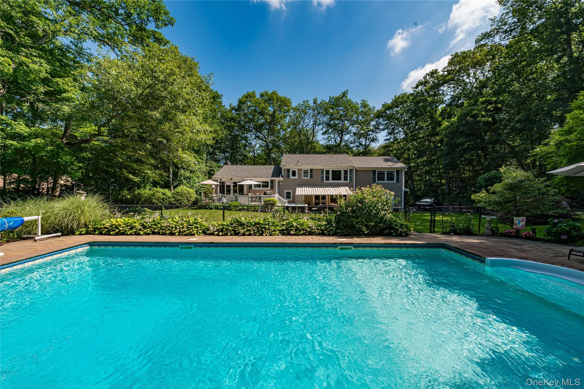 68 Bankside Drive, Huntington, NY, 5 Bedrooms Bedrooms, 10 Rooms Rooms,3 BathroomsBathrooms,Residential,For Rent,Bankside,0,1020691 68 Bankside Drive, Huntington, NY, 5 Bedrooms Bedrooms, 10 Rooms Rooms,3 BathroomsBathrooms,Residential,For Rent,Bankside,0,1020691