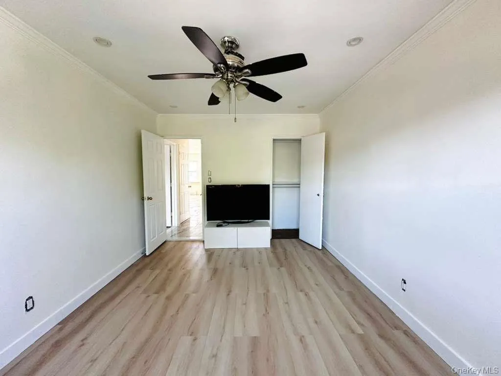 25-33 77th, New York, NY, 2 Bedrooms Bedrooms, 3 Rooms Rooms,1 BathroomBathrooms,Residential Lease,For Rent,77th,0,1020693 25-33 77th, New York, NY, 2 Bedrooms Bedrooms, 3 Rooms Rooms,1 BathroomBathrooms,Residential Lease,For Rent,77th,0,1020693