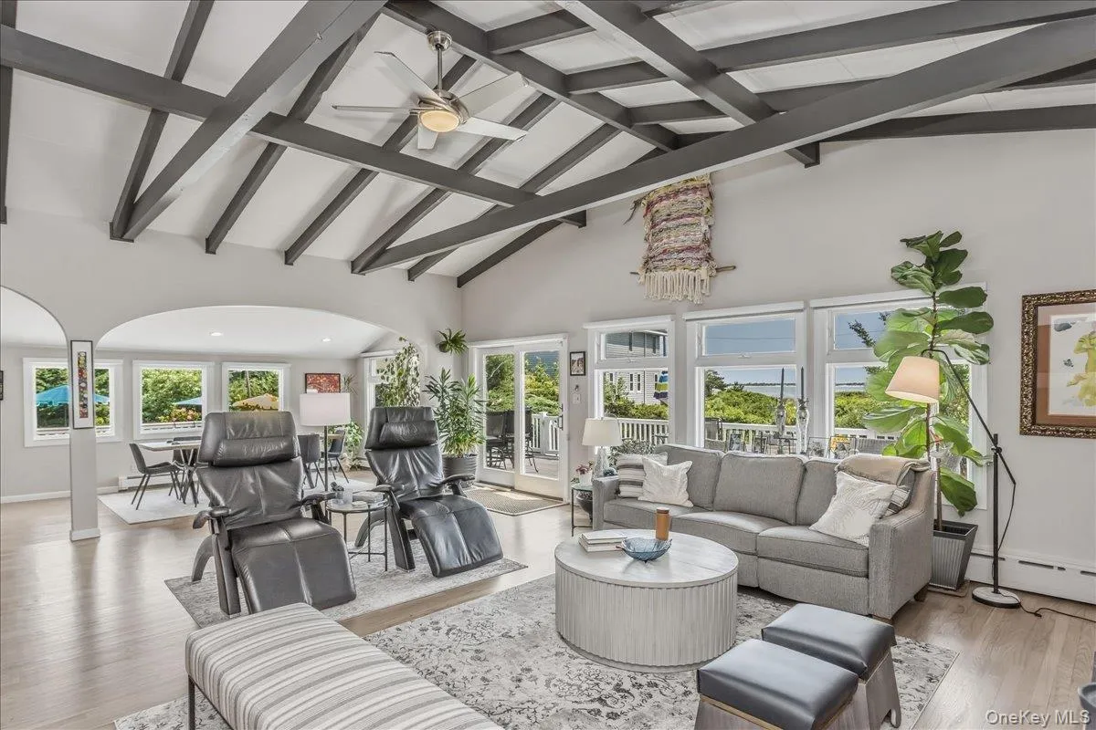 72 Circle Drive, Babylon, NY, 4 Bedrooms Bedrooms, 12 Rooms Rooms,3 BathroomsBathrooms,Residential,For Rent,Circle,0,1020694 72 Circle Drive, Babylon, NY, 4 Bedrooms Bedrooms, 12 Rooms Rooms,3 BathroomsBathrooms,Residential,For Rent,Circle,0,1020694