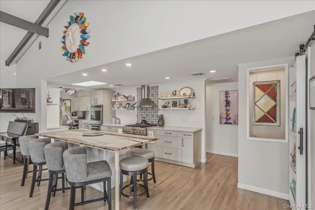 72 Circle Drive, Babylon, NY, 4 Bedrooms Bedrooms, 12 Rooms Rooms,3 BathroomsBathrooms,Residential,For Rent,Circle,0,1020694 72 Circle Drive, Babylon, NY, 4 Bedrooms Bedrooms, 12 Rooms Rooms,3 BathroomsBathrooms,Residential,For Rent,Circle,0,1020694