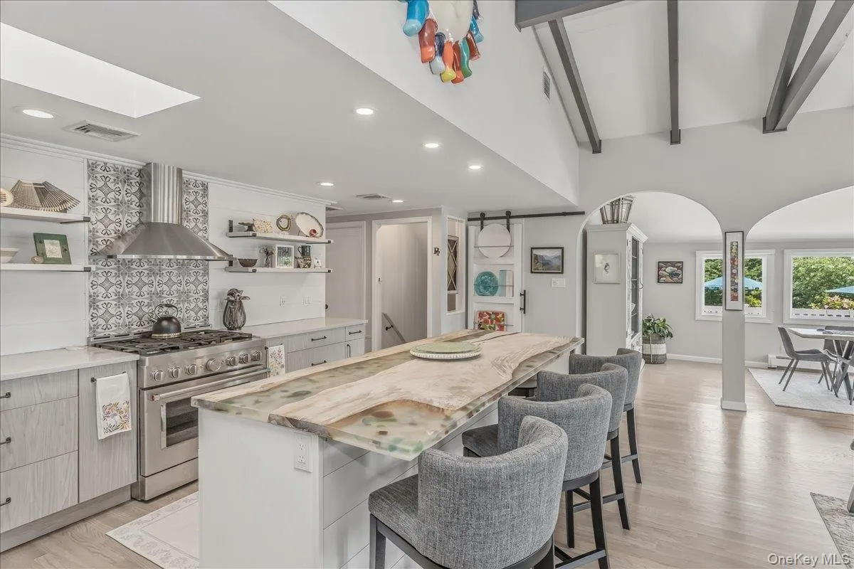 72 Circle Drive, Babylon, NY, 4 Bedrooms Bedrooms, 12 Rooms Rooms,3 BathroomsBathrooms,Residential,For Rent,Circle,0,1020694 72 Circle Drive, Babylon, NY, 4 Bedrooms Bedrooms, 12 Rooms Rooms,3 BathroomsBathrooms,Residential,For Rent,Circle,0,1020694
