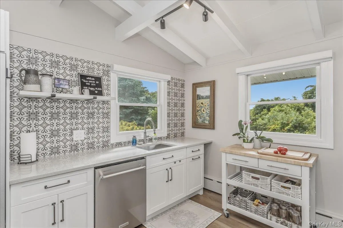 72 Circle Drive, Babylon, NY, 4 Bedrooms Bedrooms, 12 Rooms Rooms,3 BathroomsBathrooms,Residential,For Rent,Circle,0,1020694 72 Circle Drive, Babylon, NY, 4 Bedrooms Bedrooms, 12 Rooms Rooms,3 BathroomsBathrooms,Residential,For Rent,Circle,0,1020694