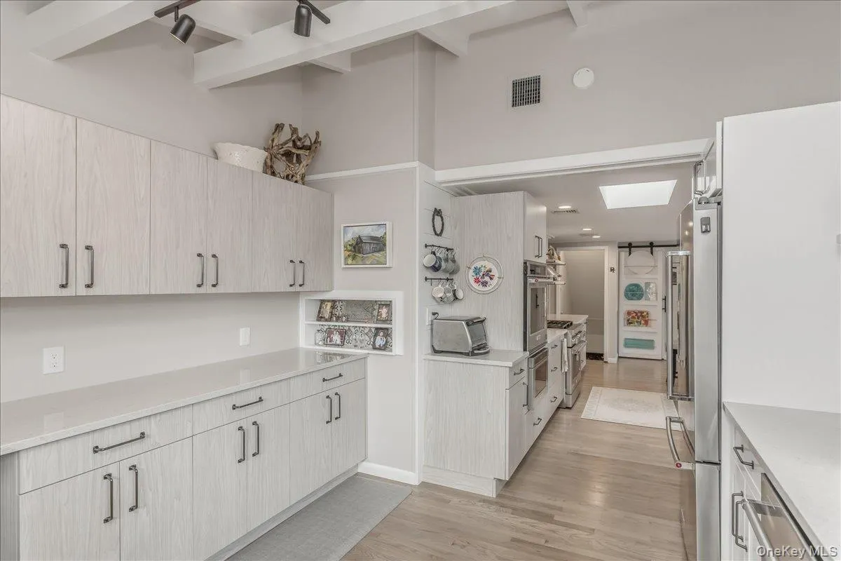72 Circle Drive, Babylon, NY, 4 Bedrooms Bedrooms, 12 Rooms Rooms,3 BathroomsBathrooms,Residential,For Rent,Circle,0,1020694 72 Circle Drive, Babylon, NY, 4 Bedrooms Bedrooms, 12 Rooms Rooms,3 BathroomsBathrooms,Residential,For Rent,Circle,0,1020694